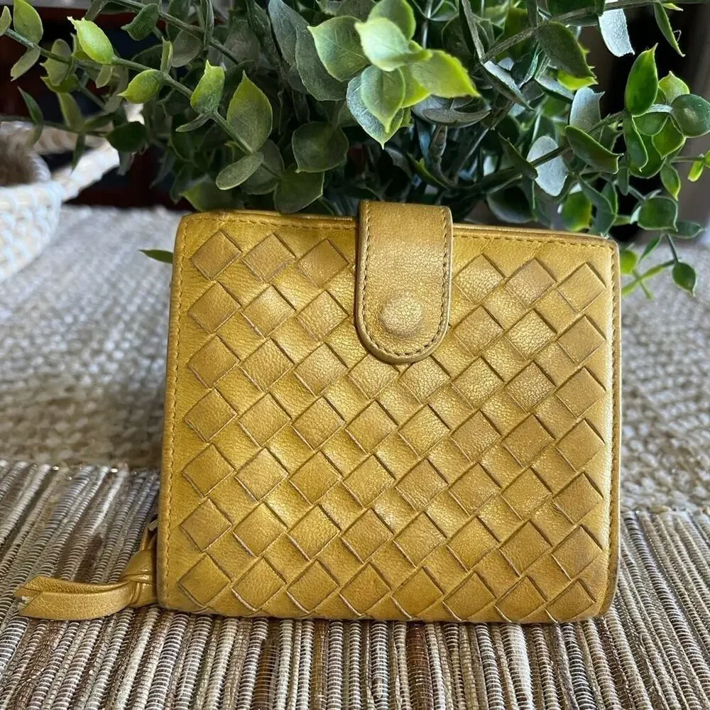Bottega Veneta bifold wallet yellow weaved leather